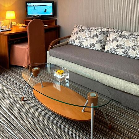 Economy Room In Hotel Eney 리비프 외부 사진