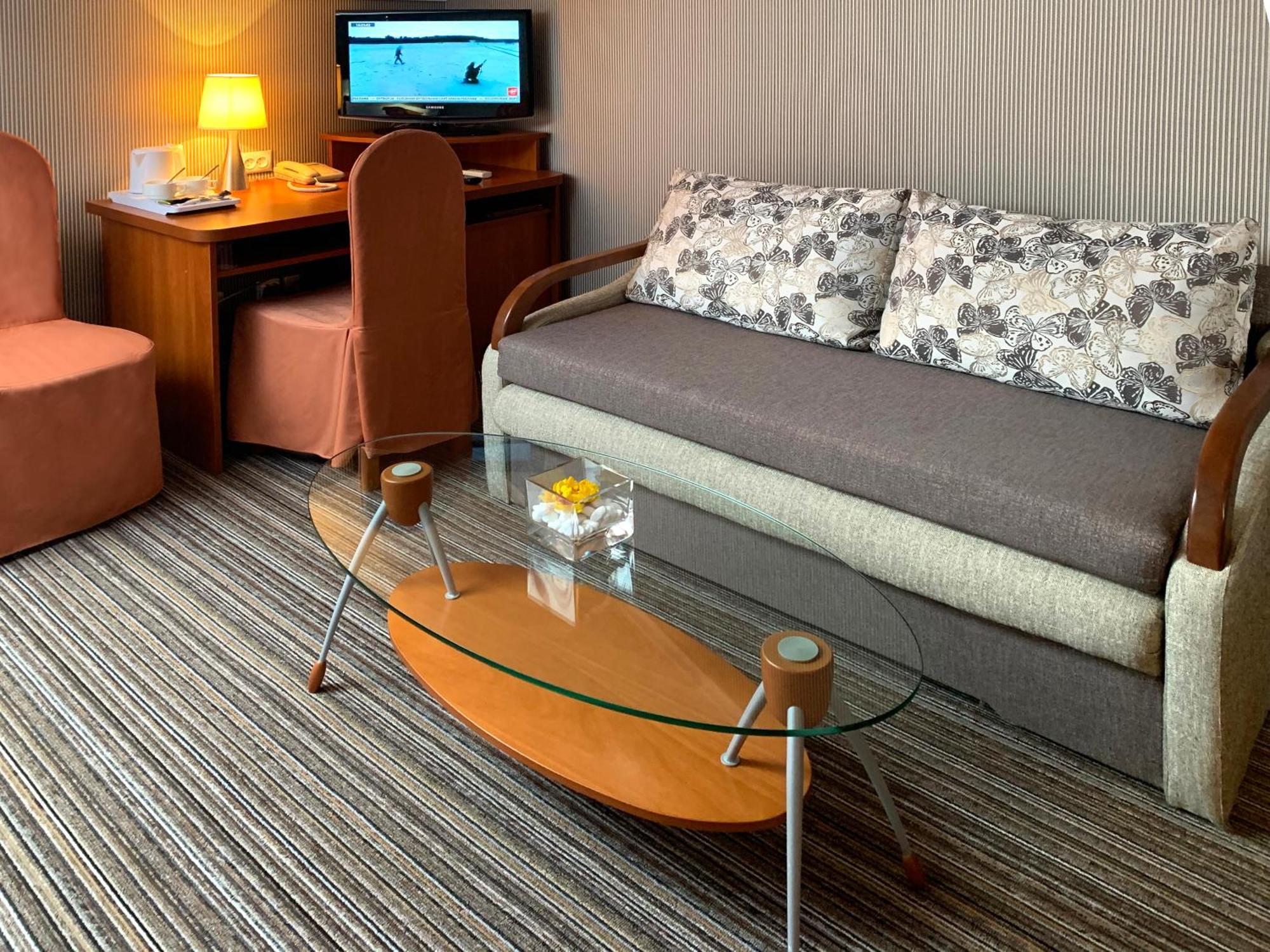 Economy Room In Hotel Eney 리비프 외부 사진