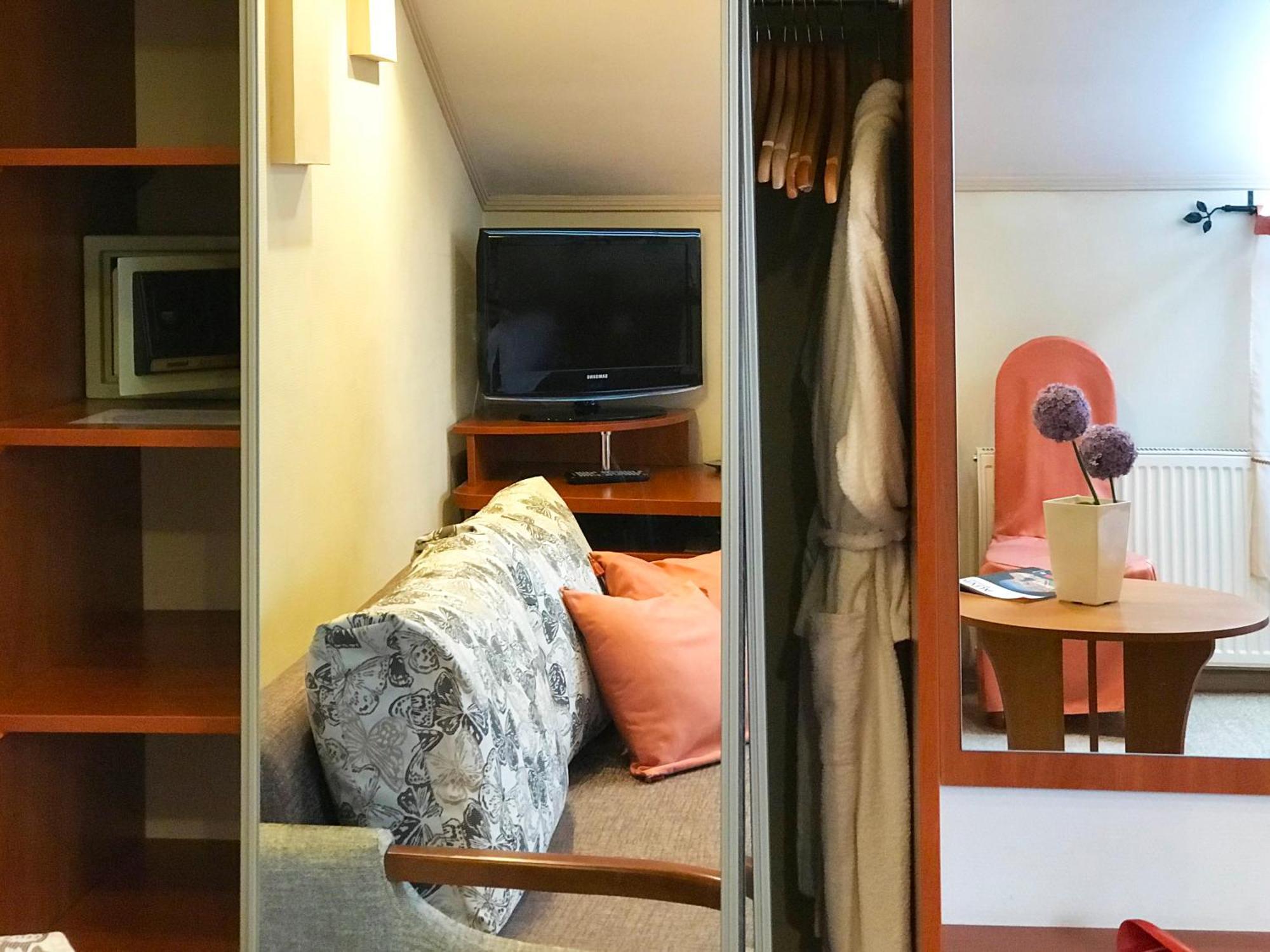 Economy Room In Hotel Eney 리비프 객실 사진
